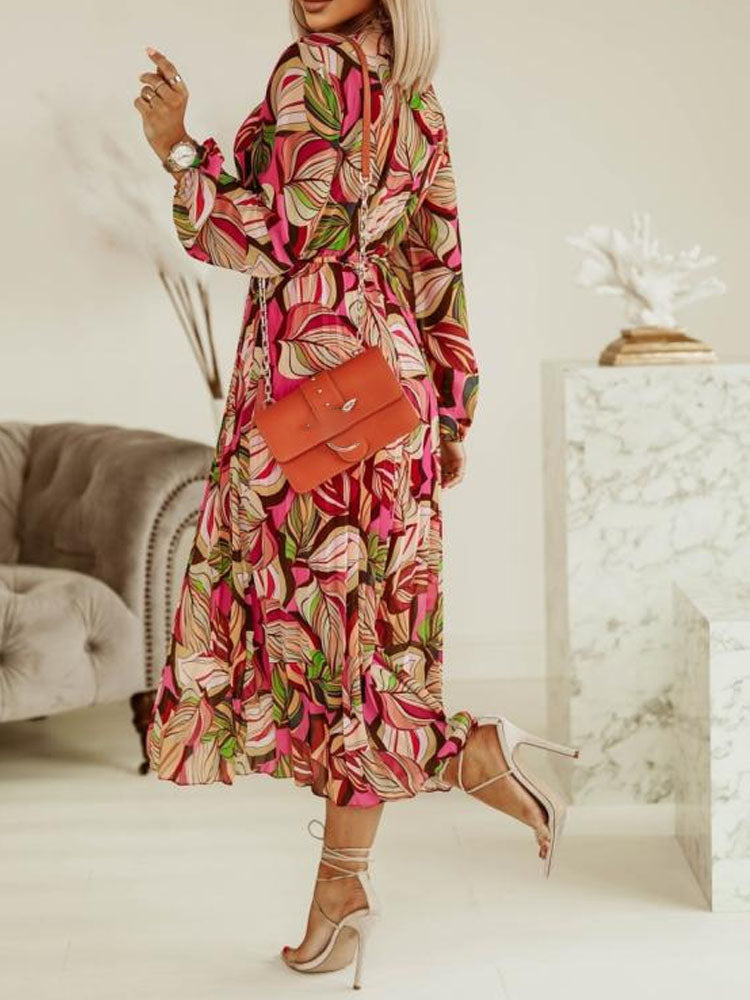 Chic Pleated Midi Dress for an Effortlessly Timeless Style