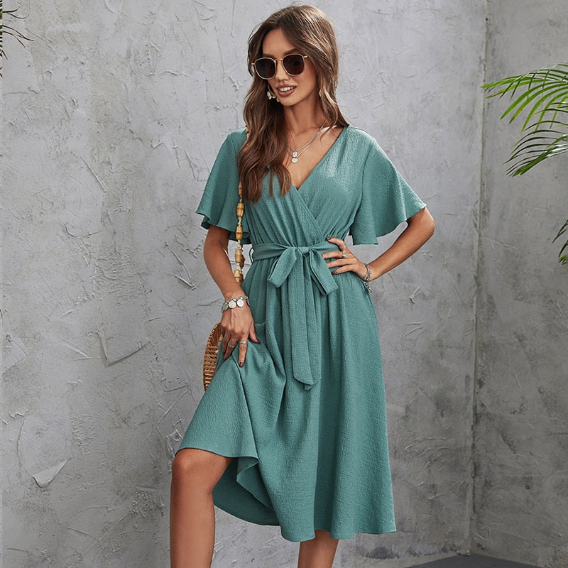 Stylish Midi Dress with Elegant Wrap Design