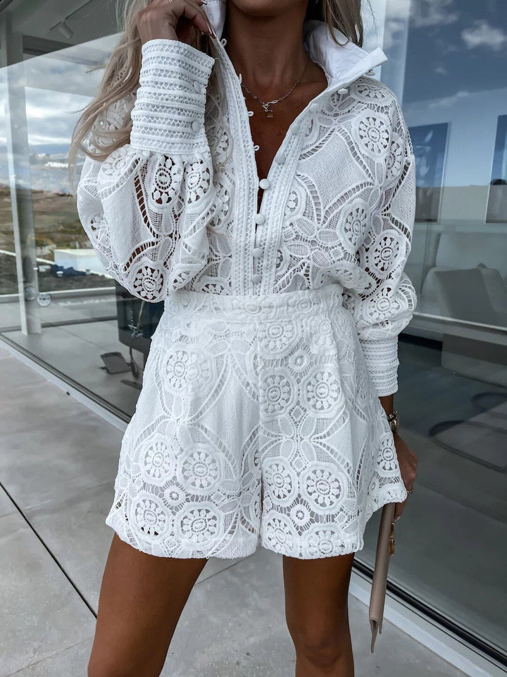 Stylish Women's Summer Shorts Outfit