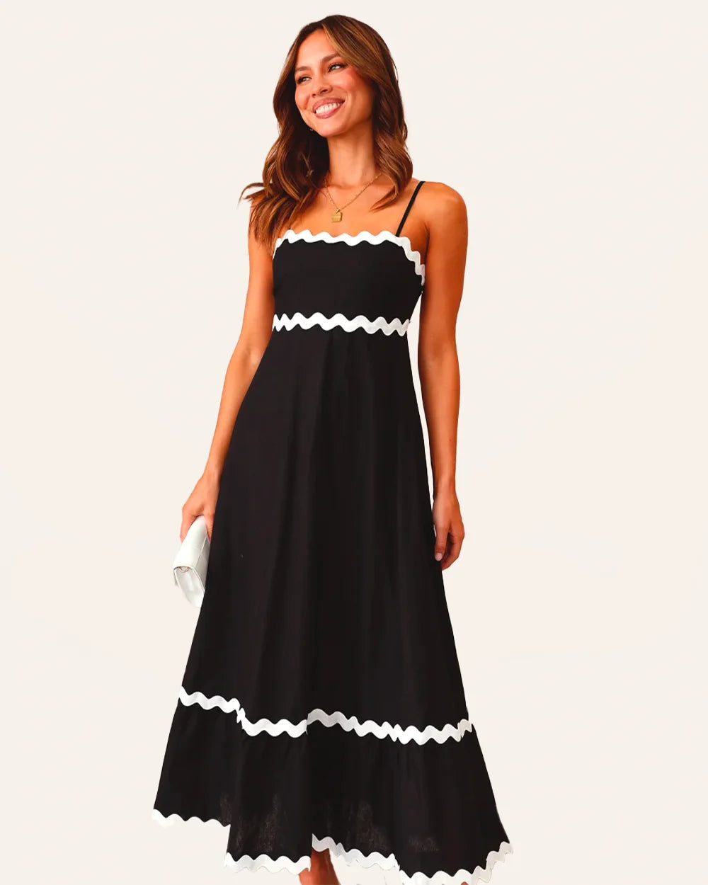 Exquisite Evening Gown for a Dazzling Look