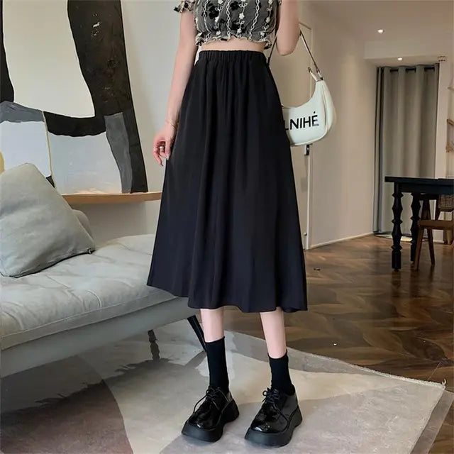 Elegantly Flowing Loose Skirt