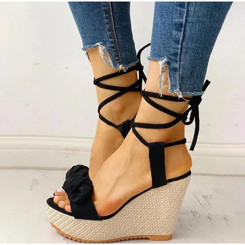 Chic Summer Sandals Featuring a Fashionable Ankle Strap