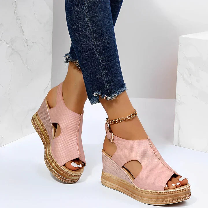 Chic Women's Wedge Sandals for a Fashionable Look