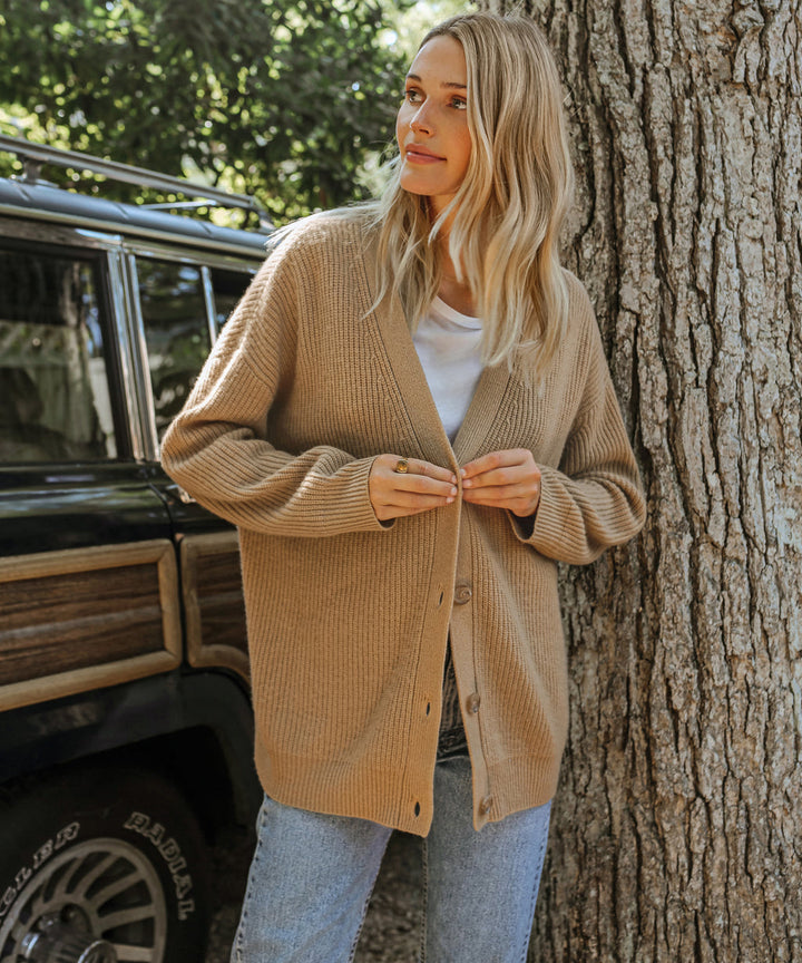 Chic V-Neck Cashmere Cardigan for Luxe Comfort