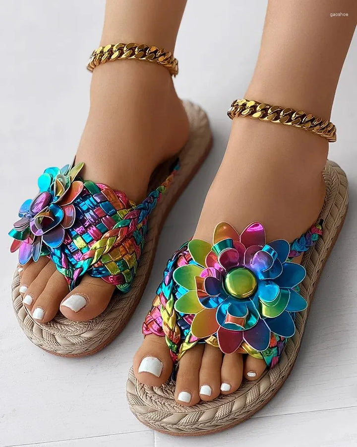 Chic Floral Sandals Perfect for Your Summer Style!