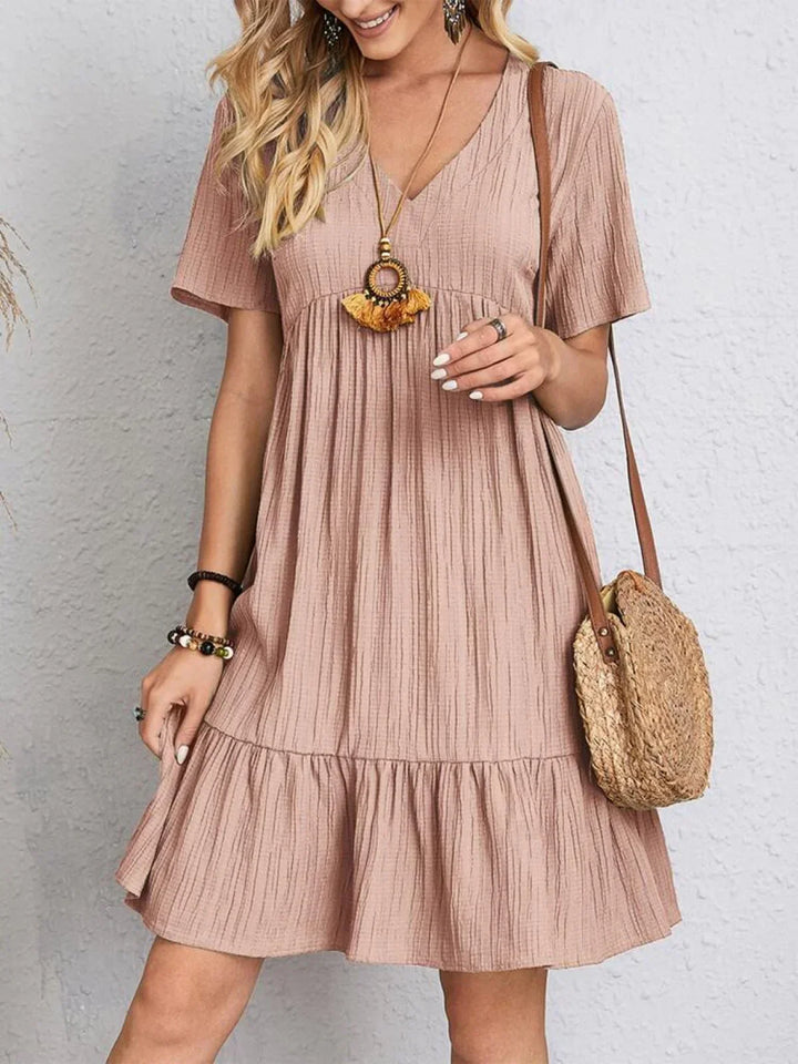 Chic Dress with Stylish Belly Concealment