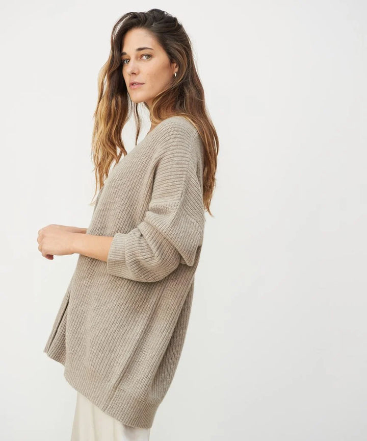 Chic V-Neck Cashmere Cardigan for Luxe Comfort