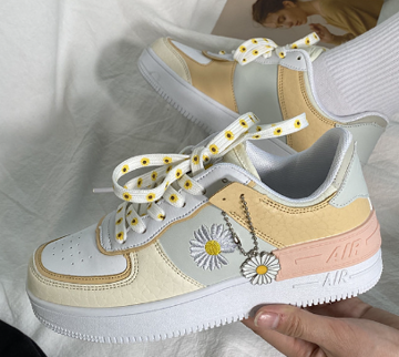 Stylish Bloom Sneakers