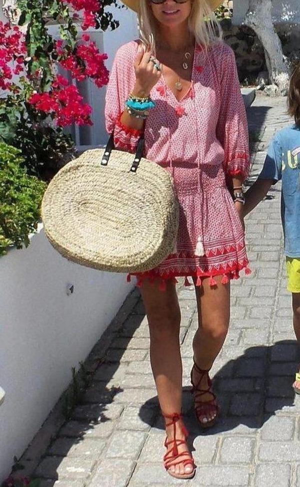 Chic V-Neck Mini Dress for Effortless Summer Style