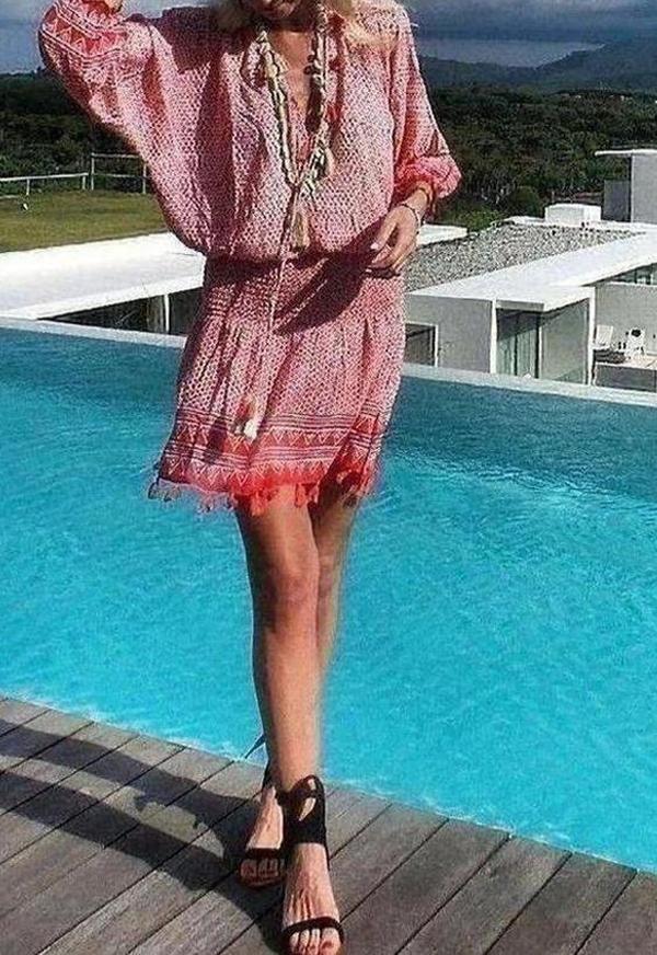 Chic V-Neck Mini Dress for Effortless Summer Style