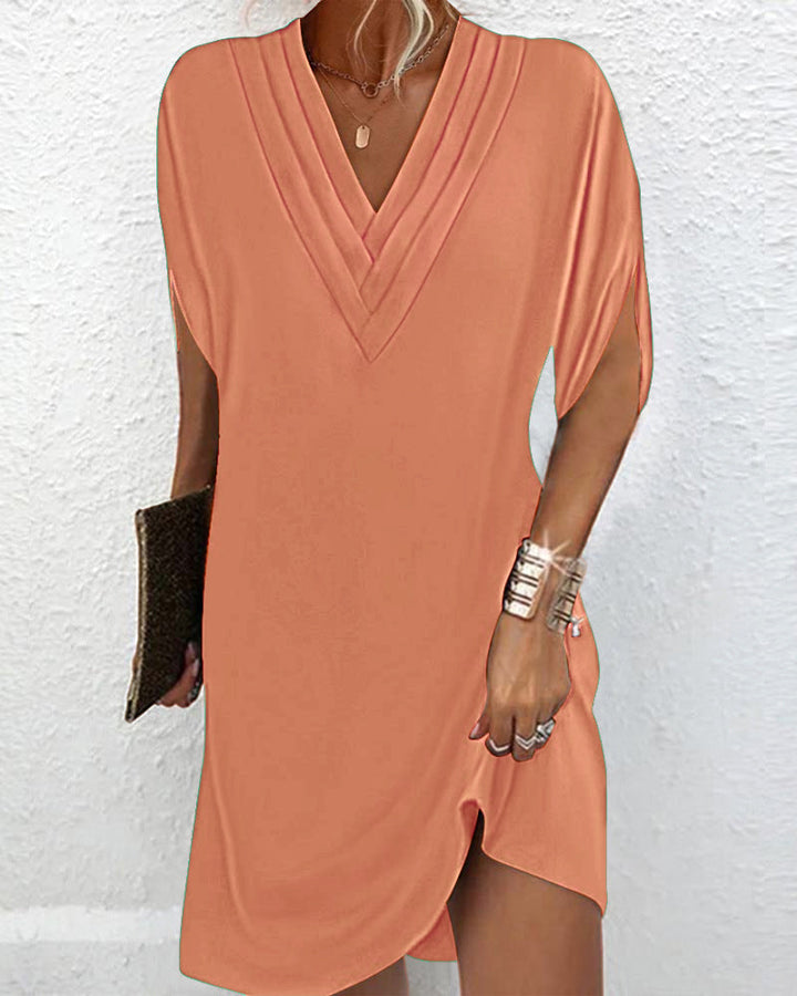 Chic Elegance: Stylish Sleeved Dress