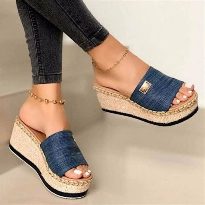 Chic Round-Toe Sandals Designed for Unmatched Comfort