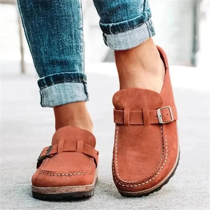 Step Into Effortless Style!