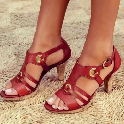 Exquisite Hollow-Design Sandals for Effortless Elegance