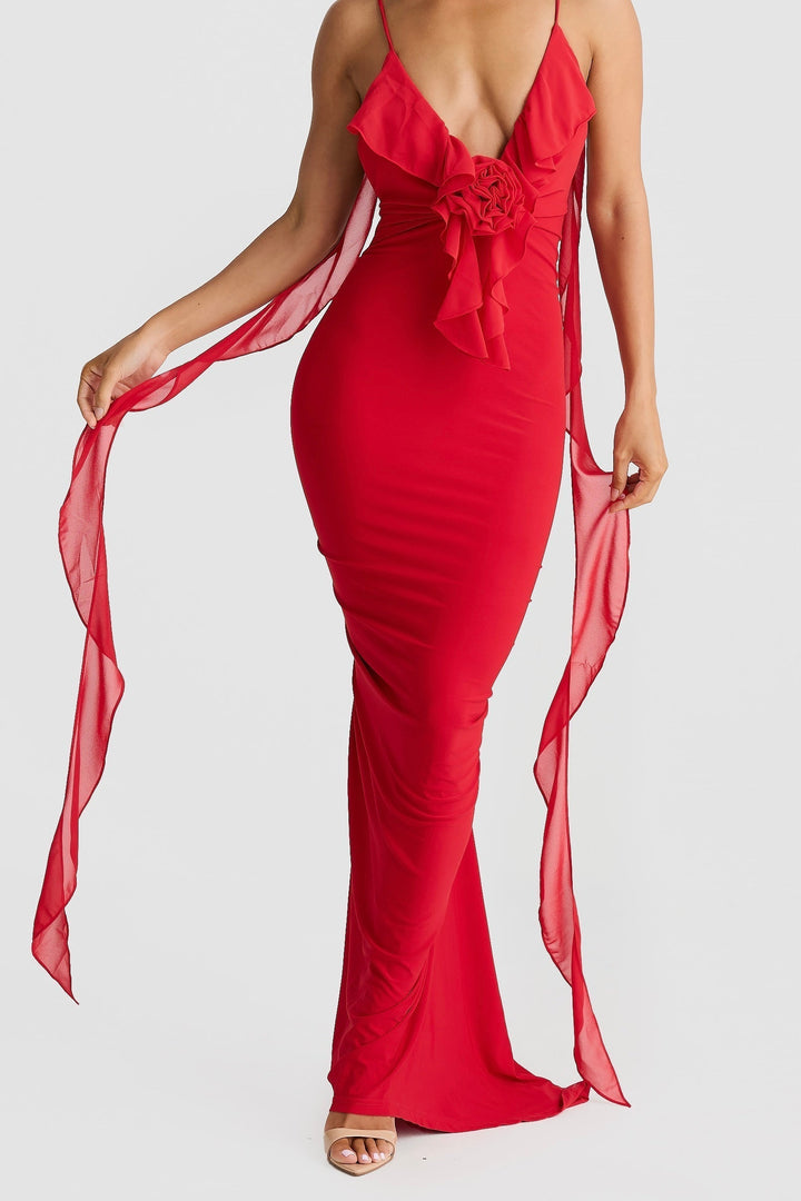 Elegant Maxi Dress Featuring a Stunning Open Back Design