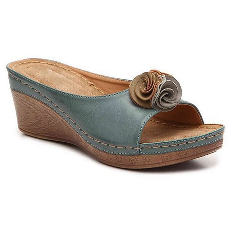 Chic Orthopaedic Leather Sandals with Stylish Floral Accents and Cozy Wedge Heel