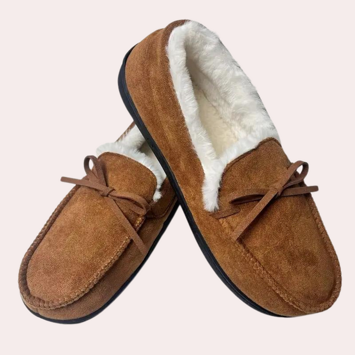 Chic Women’s Sneakers for the Fashion-Forward Woman