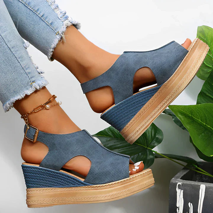 Chic Women's Wedge Sandals for a Fashionable Look
