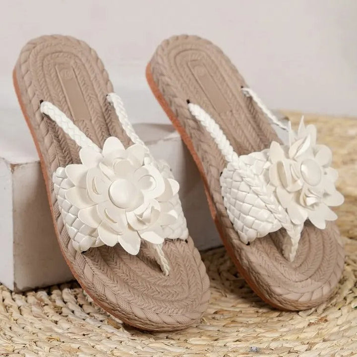 Chic Floral Sandals Perfect for Your Summer Style!