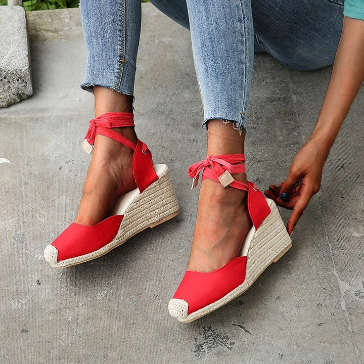 Chic Women's Sandals: Perfect Blend of Style and Comfort