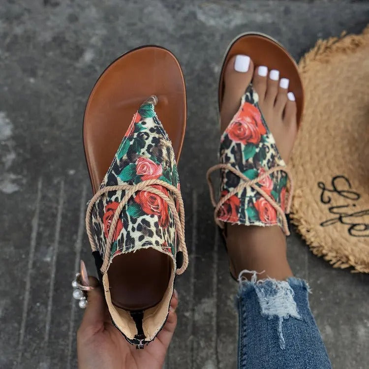 Stylish Women's Sandals featuring Trendy Pinch-Toe Design