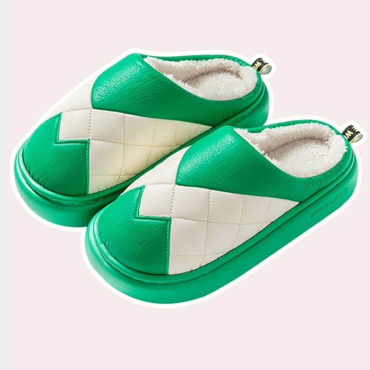 Chic and Cozy Women's Slippers
